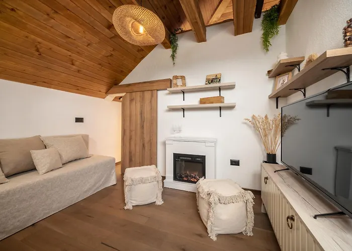 Gurgulyat View - 1 Bedroom Loft