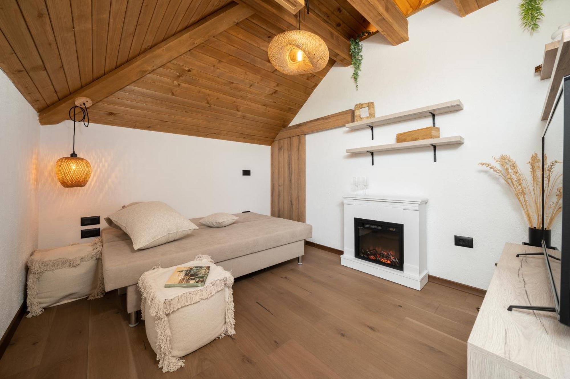Gurgulyat View - 1 Bedroom Loft *