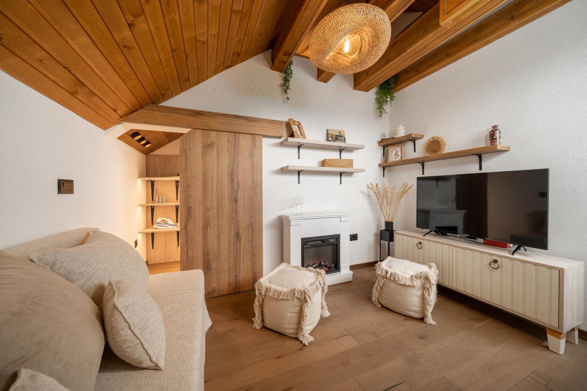 Gurgulyat View - 1 Bedroom Loft *